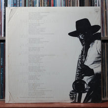 Load image into Gallery viewer, Bruce Springsteen - Born To Run - SHRINK 1975 Columbia, VG+/VG 2
