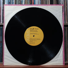Load image into Gallery viewer, Artie Shaw And His Orchestra - The Best Of Artie Shaw - 1975 RCA Victor, VG/EX 3
