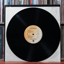 Load image into Gallery viewer, Steve Miller Band - Fly Like An Eagle - 1976 Capitol, VG+/EX 3
