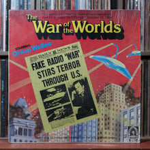 Load image into Gallery viewer, Orson Welles - The War Of The Worlds - w/ SHRINK - Nostalgia Lane 1970's VG+/VG+ 1
