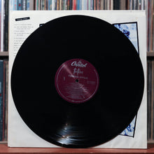 Load image into Gallery viewer, Tina Turner - Foreign Affair - W/ PRESS KIT 1989 Capitol, VG+/EX 6
