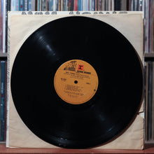Load image into Gallery viewer, Neil Young, Crazy Horse - Zuma - W/ INSERT Vinyl - 1975 Reprise, VG/VG+ 3
