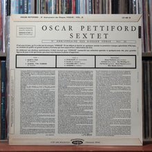 Load image into Gallery viewer, Oscar Pettiford - A Memorable Session - France 1964 Disques Vogue, VG+/EX 2

