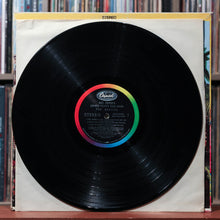 Load image into Gallery viewer, The Beatles - Sgt. Pepper's Lonely Hearts Club Band - W/ PRESS RELEASE &amp; PHOTO 1967 Capitol, VG/VG 10
