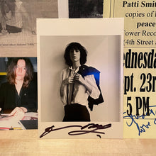 Load image into Gallery viewer, Patti Smith - Signed 4.25x6 Photo, Signed 5.5x8.75 Flyer w/ EXTRAS
