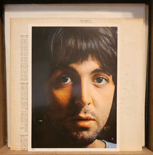 Load image into Gallery viewer, The Beatles - The Beatles - 2LP NUMBERED W/ ALL INSERTS 1968 Apple, VG/VG 9

