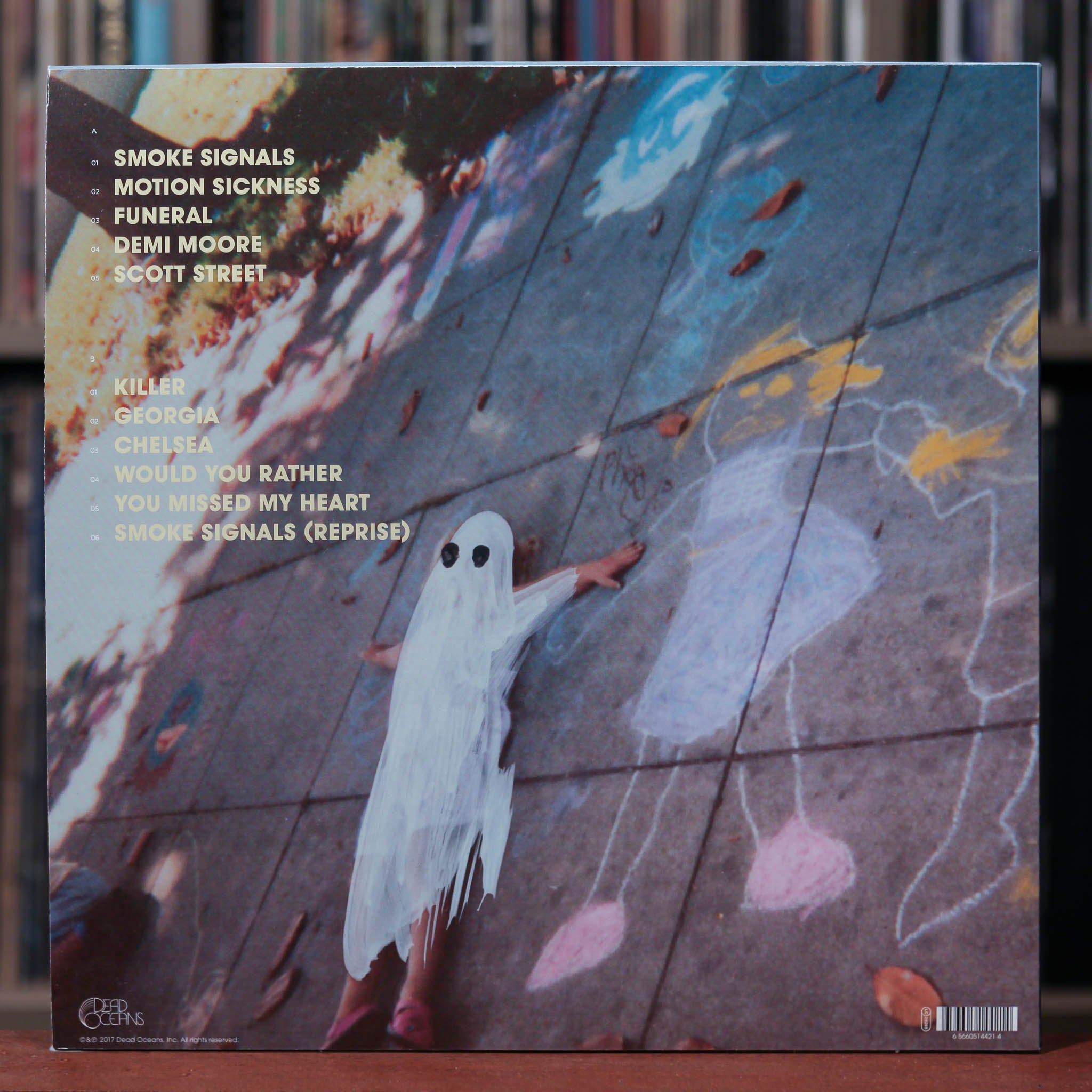 Phoebe Bridgers - Strangers in the Alps - 2017 Dead Oceans, VG+/VG+