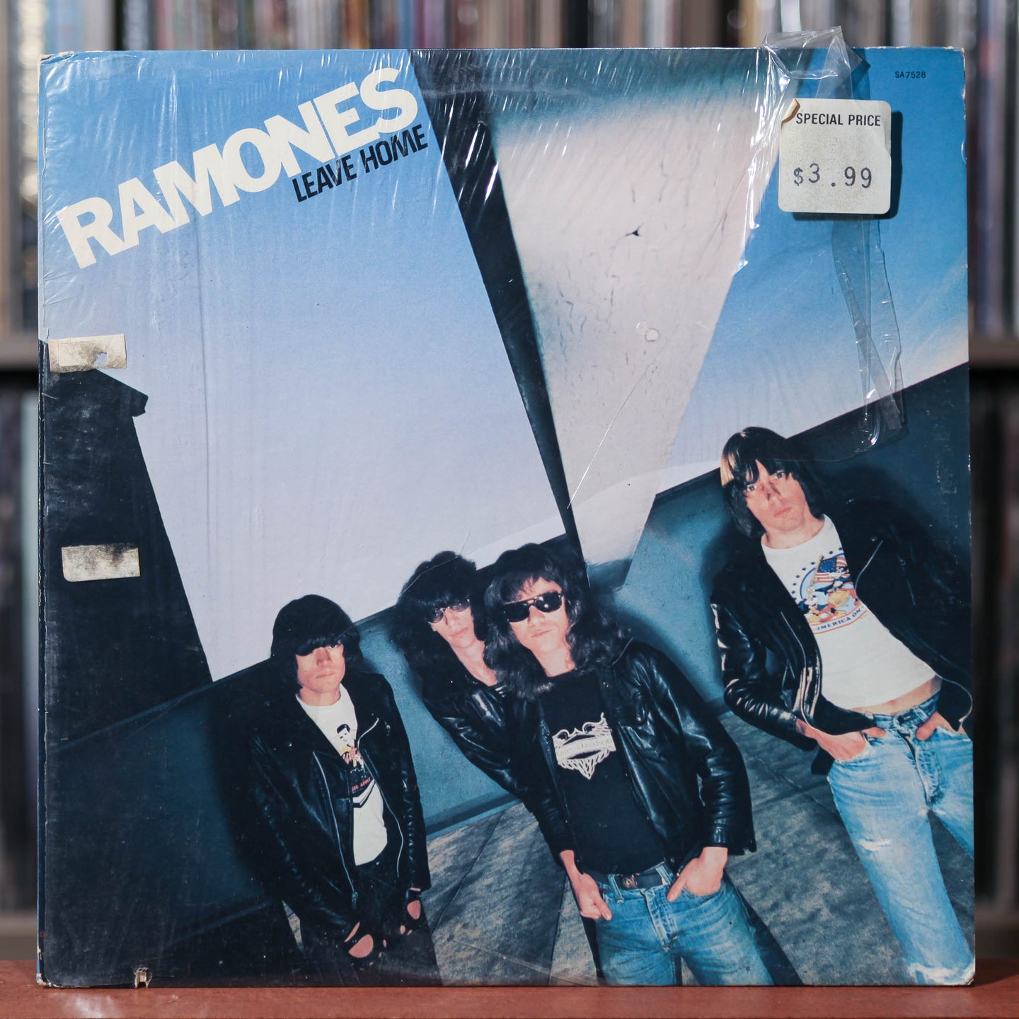 Ramones - Leave Home - 1977 Sire, VG+/VG+