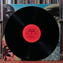 Load image into Gallery viewer, Miles Davis - Bitches Brew - 1970 Columbia, VG/VG+

