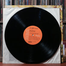 Load image into Gallery viewer, John Denver - John Denver&#39;s Greatest Hits - 1973 RCA, VG+/VG+
