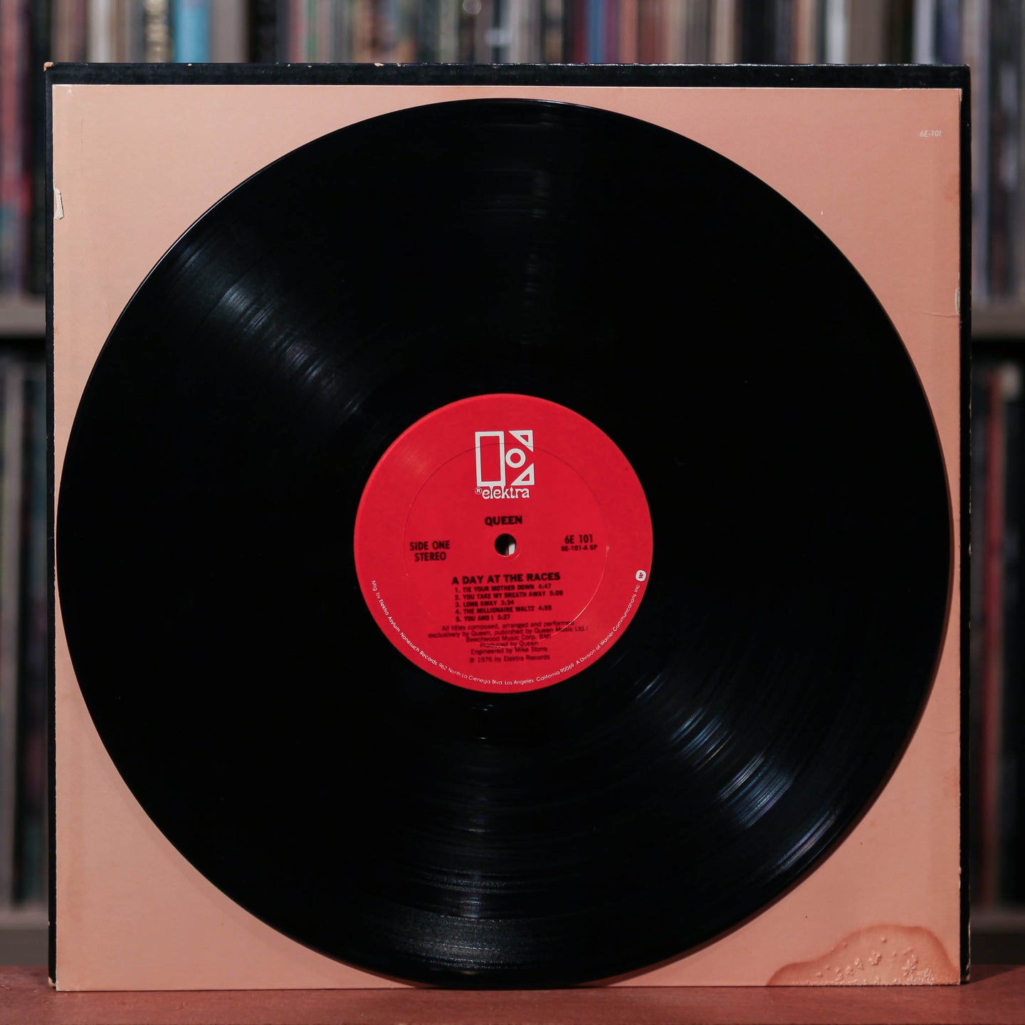 Queen - A Day At The Races - 1976 Elektra, G+/VG