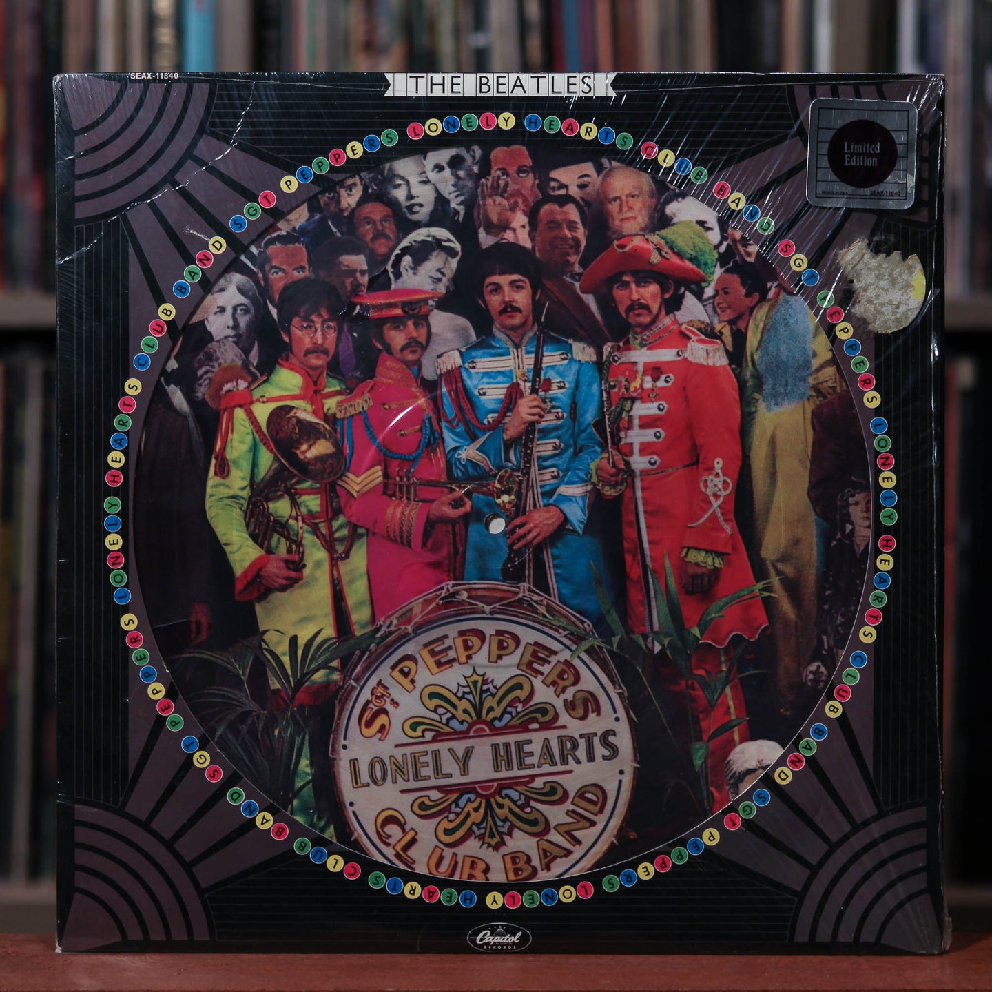 The Beatles - Sgt. Pepper's Lonely Hearts Club Band - Picture Disc - 1978 Capitol, VG+/VG+