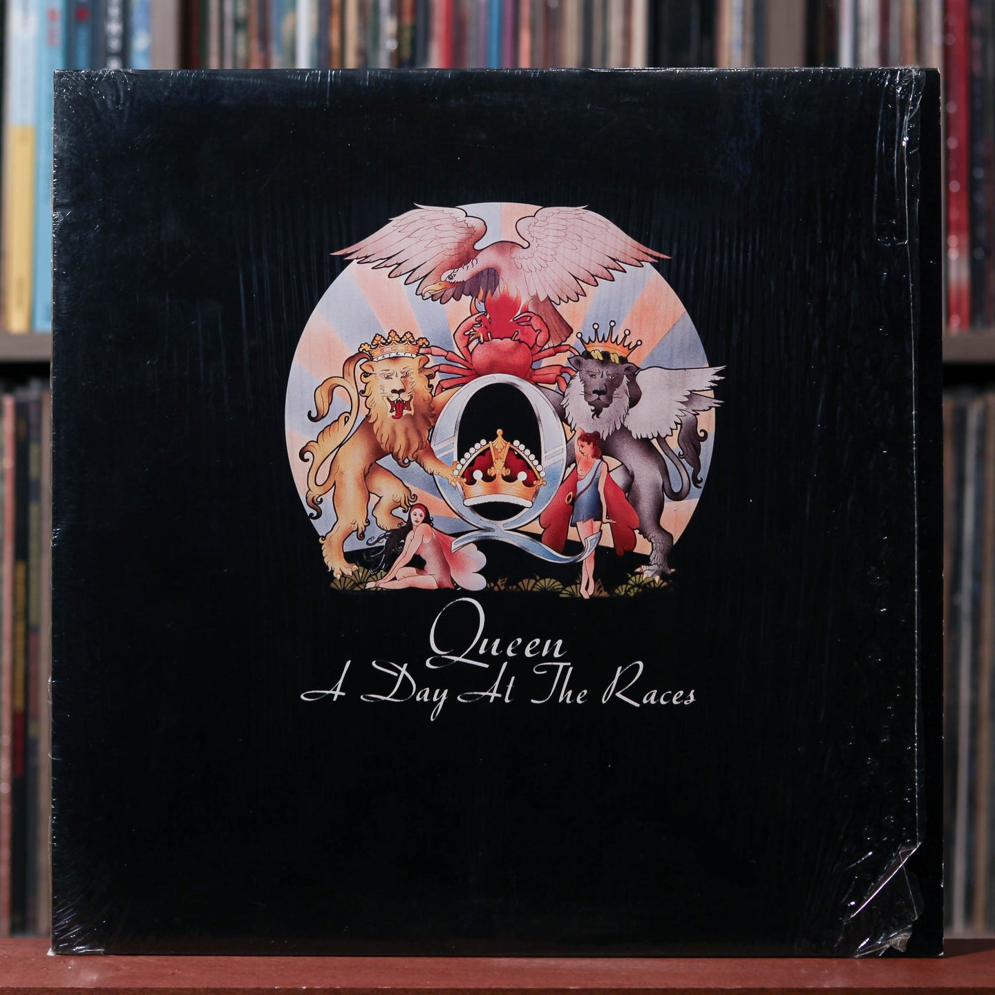 Queen - A Day At The Races - IN SHRINK 1976 Elektra, VG+/EX