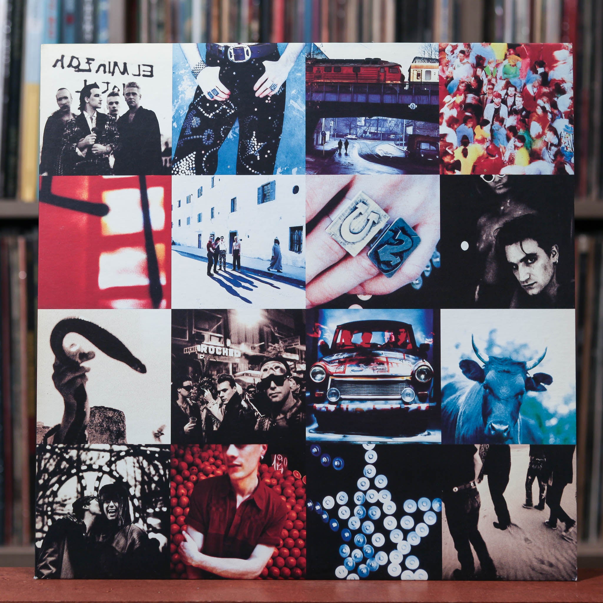 U2 - Achtung Baby - RARE 90s W/ INSERT 1991 Island Records, NM/NM