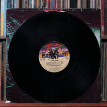 Load image into Gallery viewer, Kiss - Love Gun - IN SHRINK 1977 Casablanca, VG+/EX
