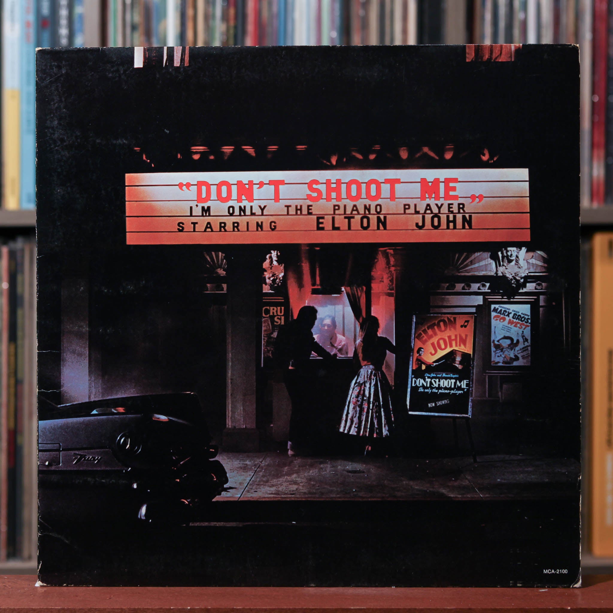 Elton John - Don't Shoot Me, I'm Only The Piano Player