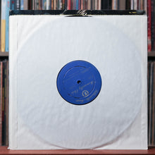 Load image into Gallery viewer, Elvis Presley - Personally Elvis - 2LP W/ INSERTS 1979 Private press, VG+/VG
