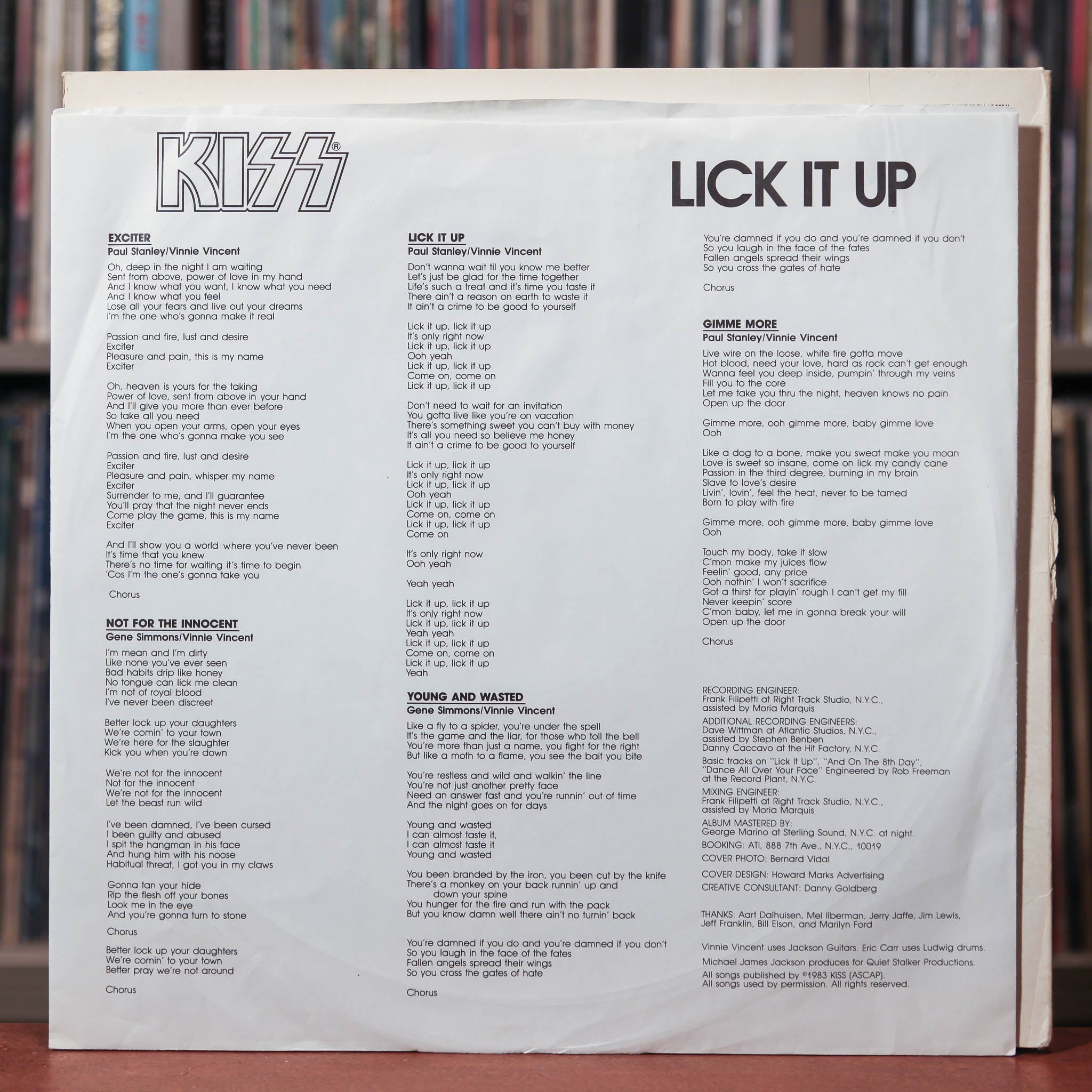 Kiss - Lick It Up - 1983 Mercury, VG+/VG+