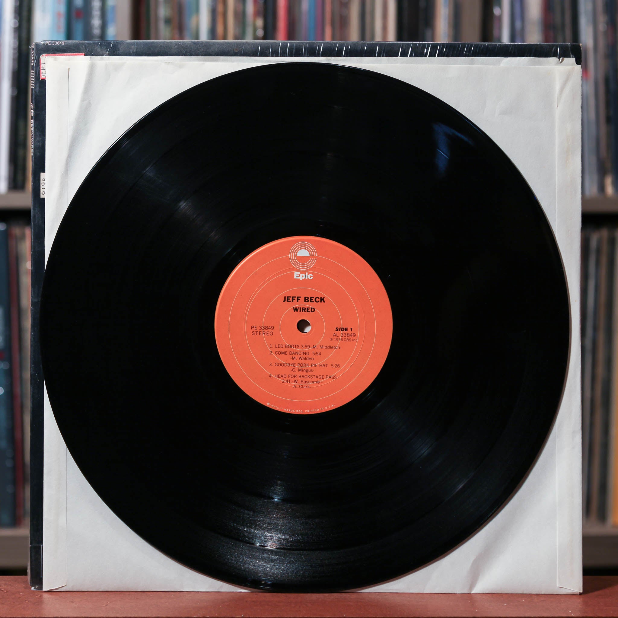 Jeff Beck - Wired - 1976 Epic, VG+/EX