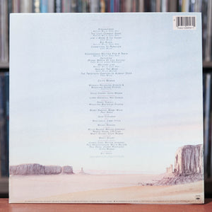 Waylon Jennings - Willie Nelson - Johnny Cash -  Kris Kristofferson  – Highwayman - 1985 Columbia, VG+/EX