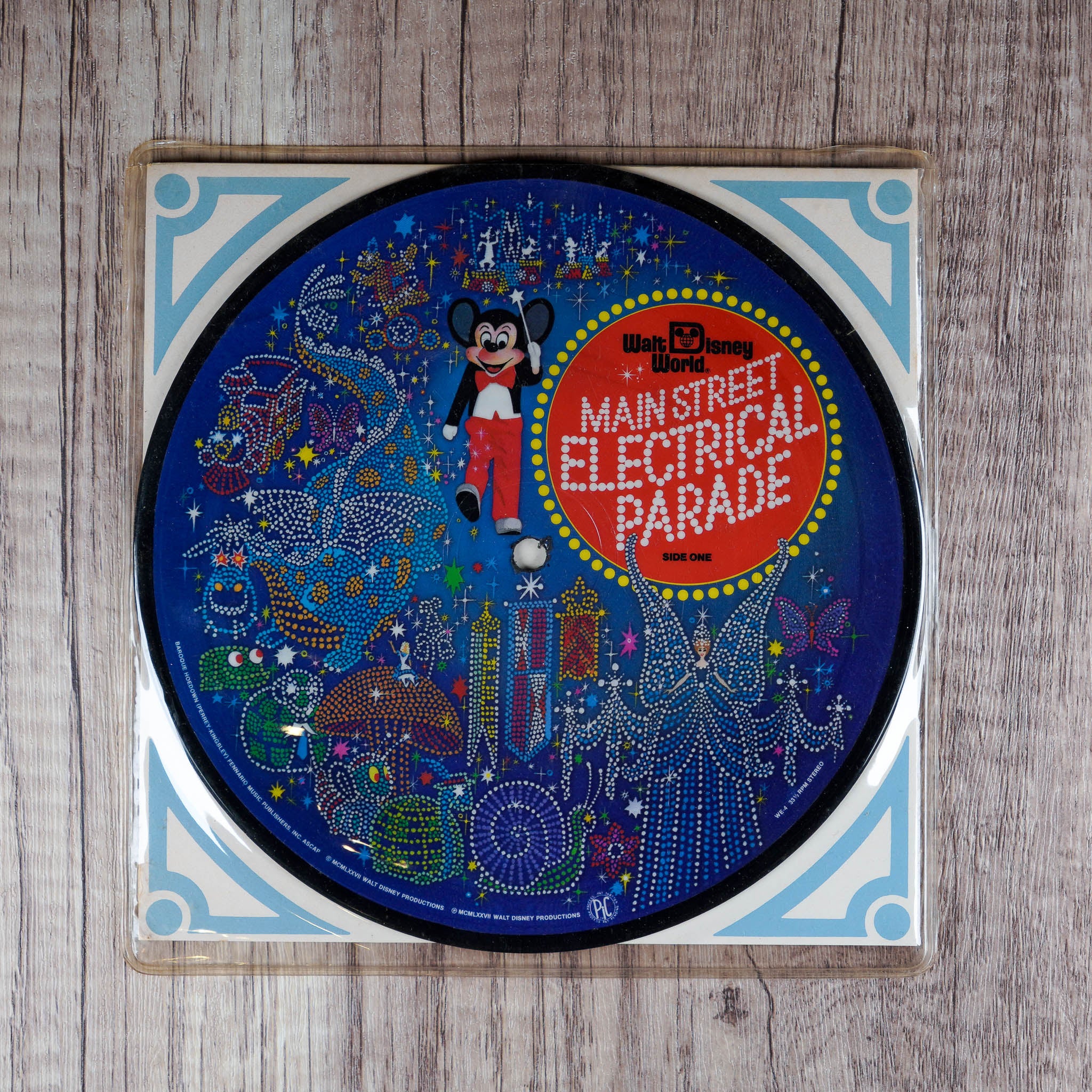 Disney - Walt Disney World Main Street Electrical Parade - 7