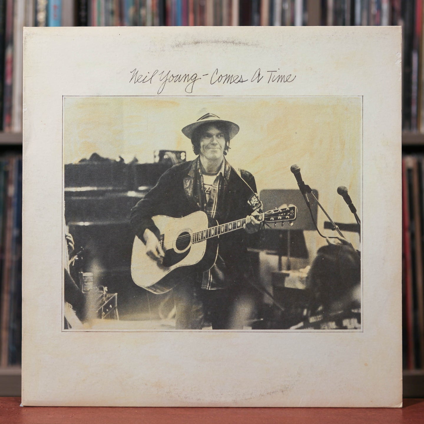 Neil Young  - Comes A Time - 1978 Reprise, VG+/VG+