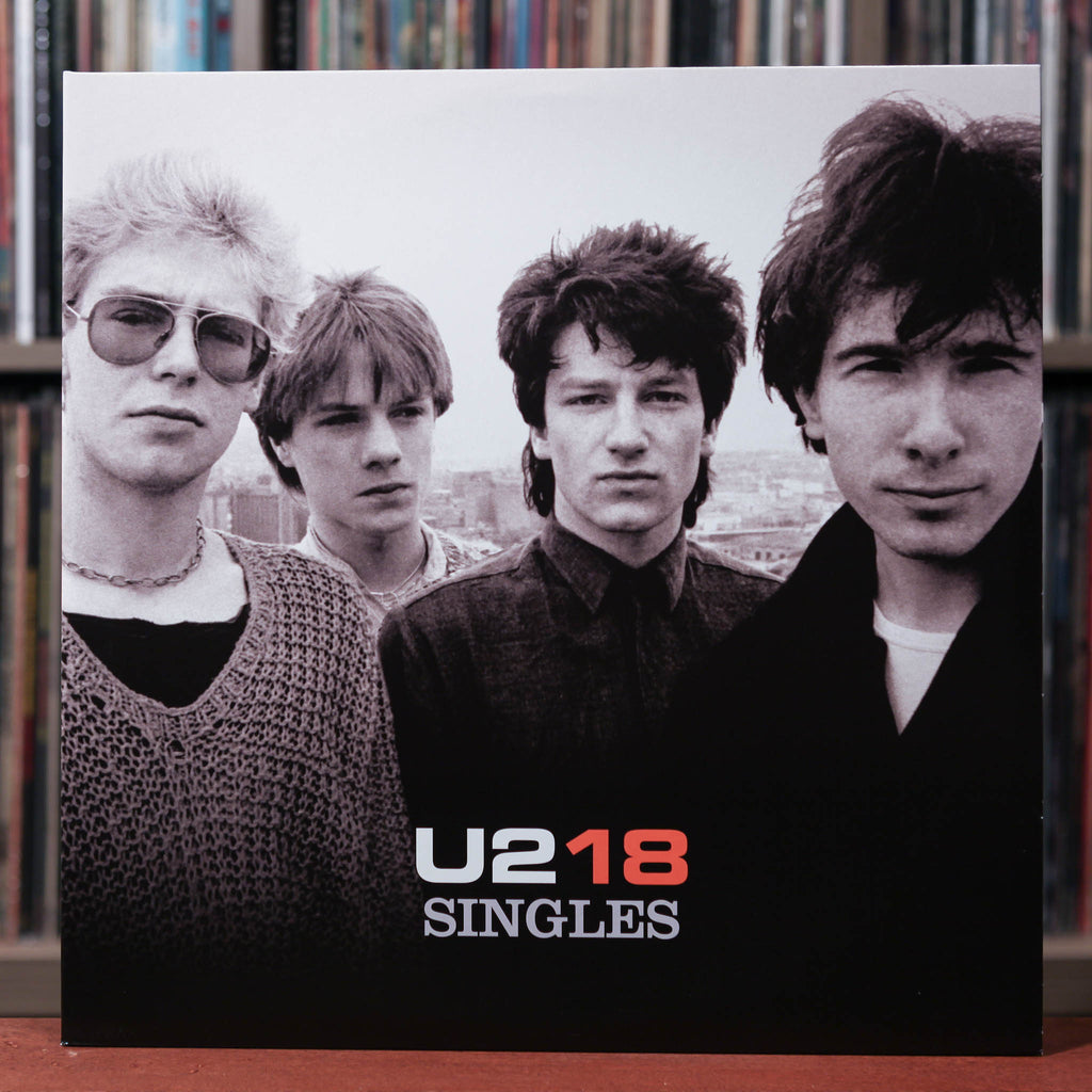 U2 シングルコレクション CD X0522-02.jpg