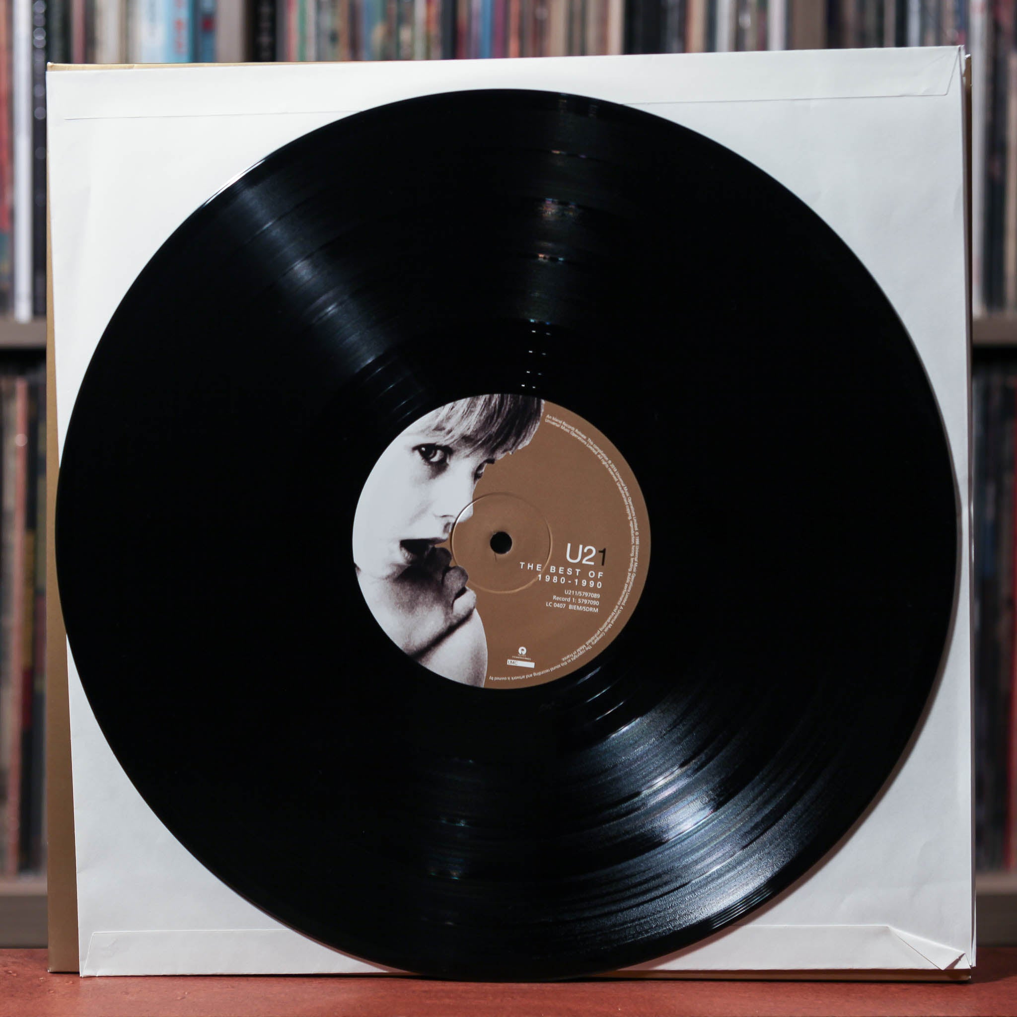 U2 - The Best Of 1980-1990 - 2018 Island Records, VG+/EX