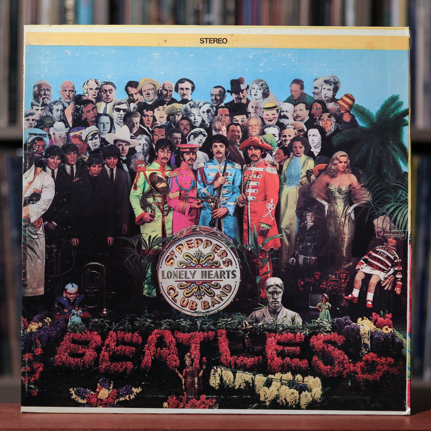 The Beatles - Sgt. Pepper's Lonely Hearts Club Band - 1973 Capitol, EX/VG+ w/Cutouts