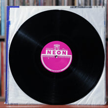 Load image into Gallery viewer, The Beatles - Les Beatles A Paris - 2LP - RARE French Import - 1986, VG+/EX w/Booklet
