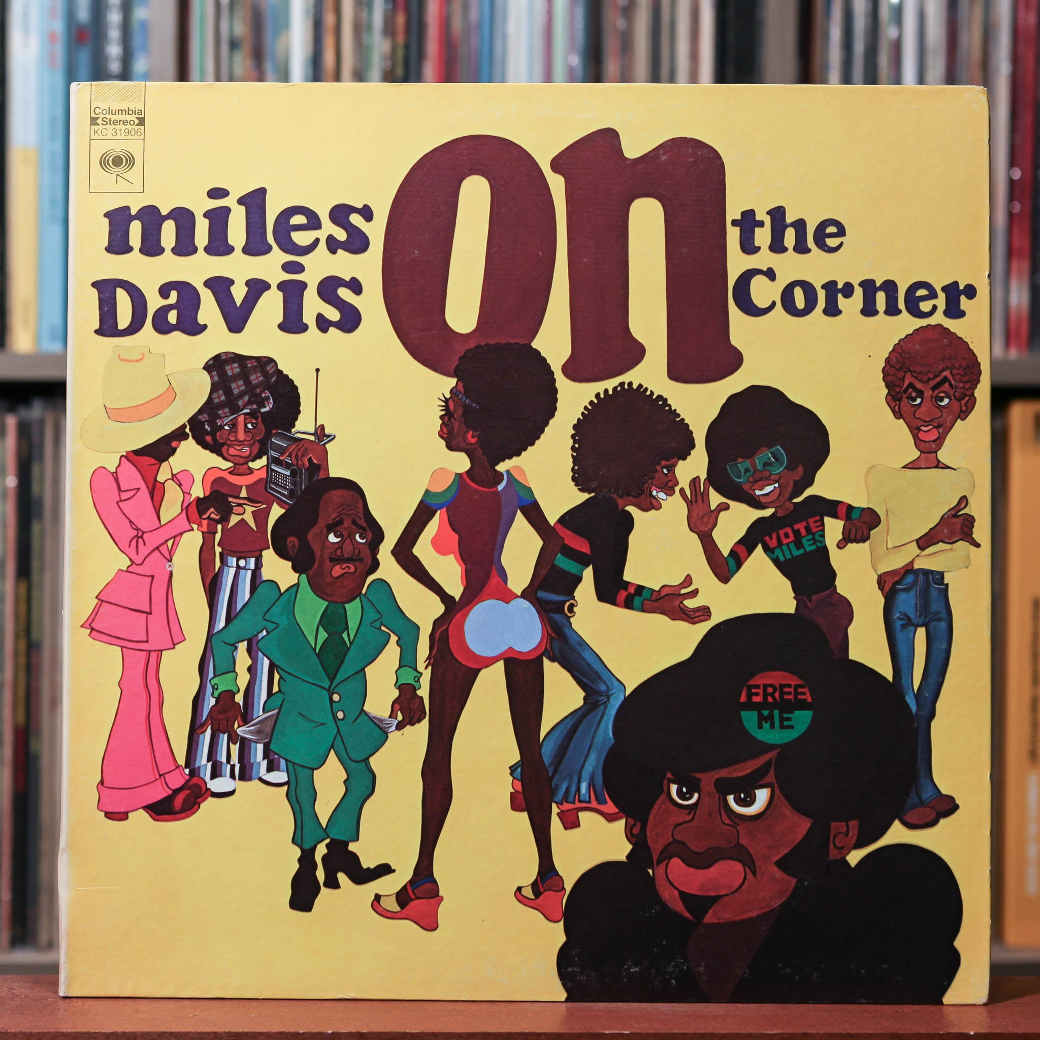 クラシック Miles Davis - On The Corner (CD) Amazon.com: On The Corner: CDs & Vinyl