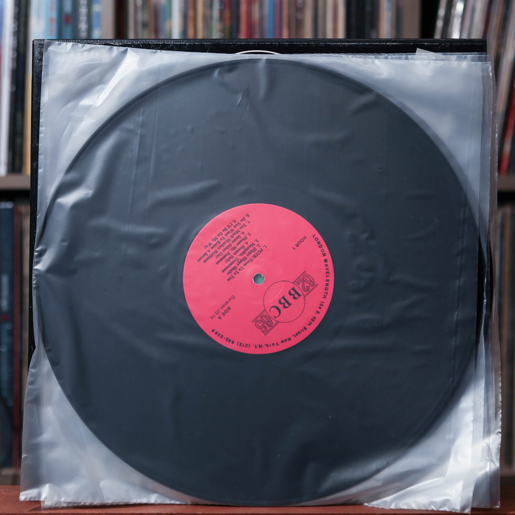 The Beatles - At The Beeb - 3LP BOX SET 1983 London Wavelength, EX/NM