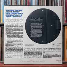 Load image into Gallery viewer, Shure Trackability Test Record &amp; MOFI GEO-DISC Cartridge Alignment Tool
