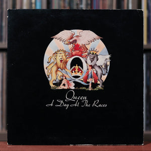 Queen - A Day At The Races - 1976 Elektra, VG+/VG+