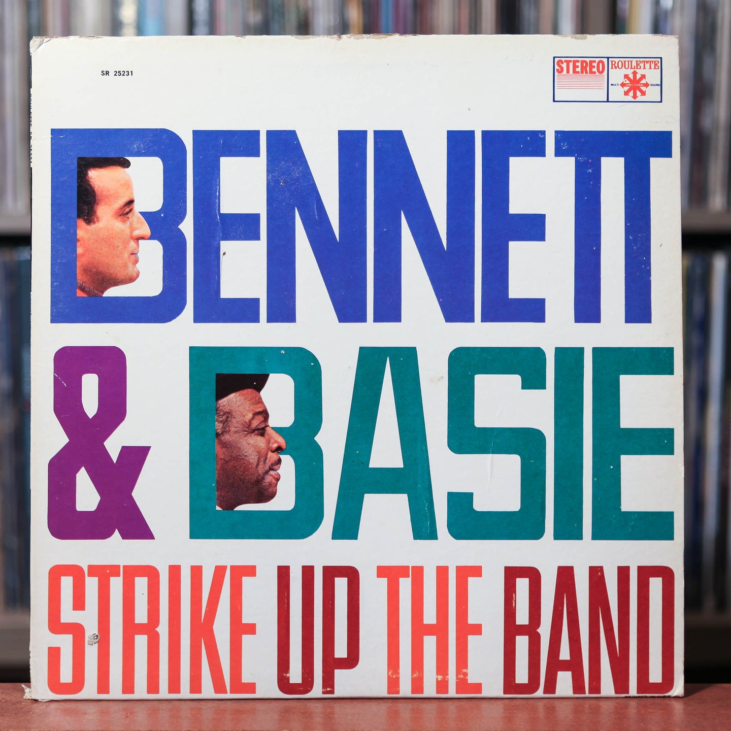 Bennie & Basset - Stirke UP The Band - 1966 Roulette. VG/VG