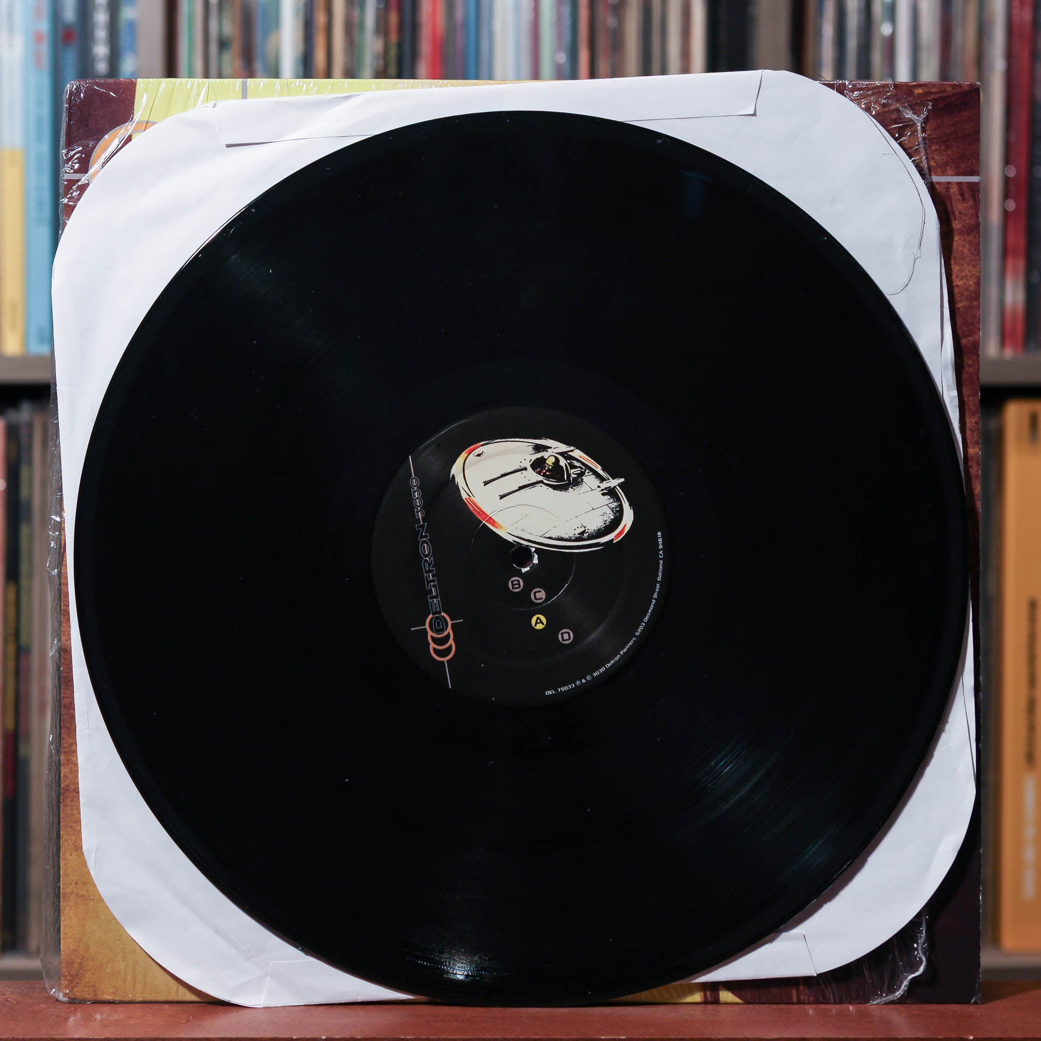 Deltron 3030 - Deltron 3030 - 2LP IN SHRINK 2012 Deltron Partners, VG+
