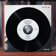 Load image into Gallery viewer, Pearl Jam - 2-Pack Singles 45 RPM
