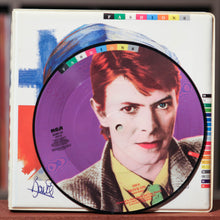 Load image into Gallery viewer, David Bowie - Fashions - 7&quot; 45 RPM - 10 Vinyl - UK Import - 1982 RCA, EX/NM
