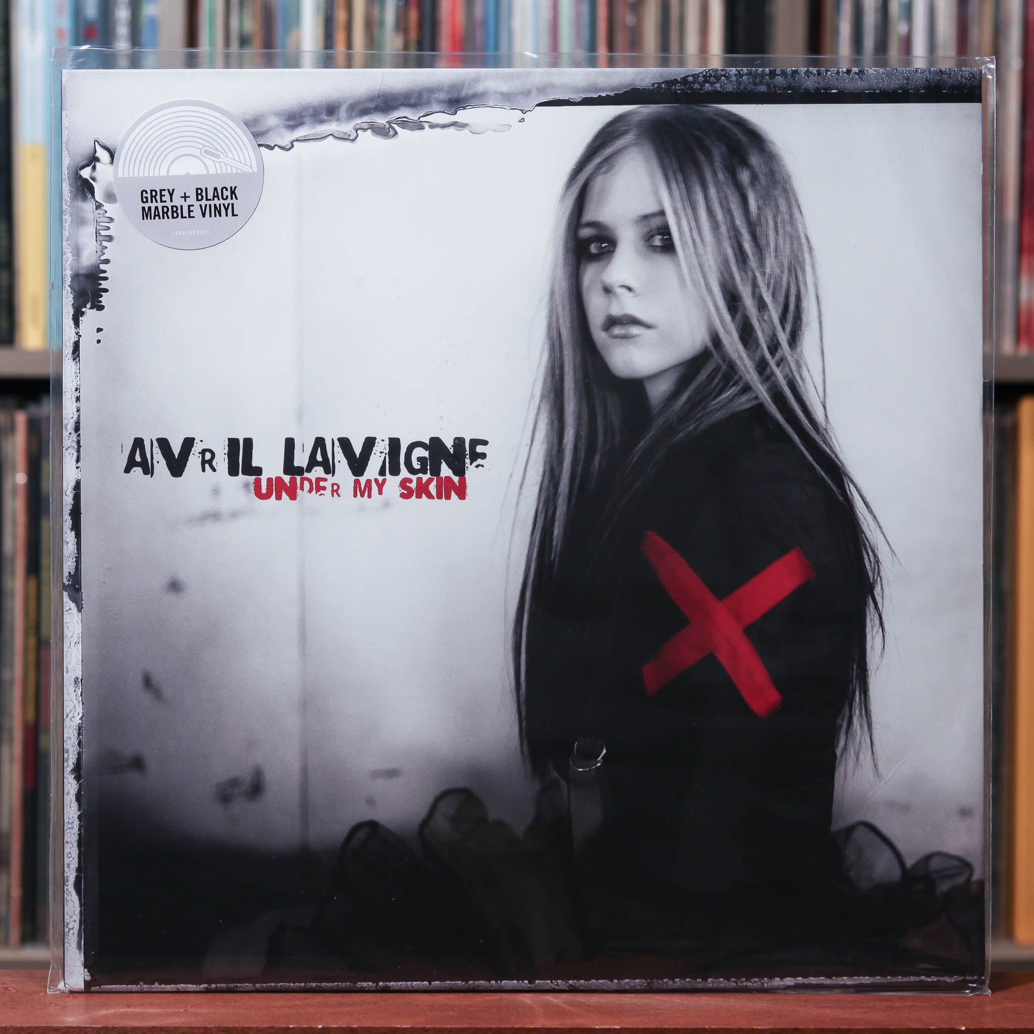 Avril Lavigne - Under My Skin - EUROPE BLACK & GREY MARBLE 2024 Arista