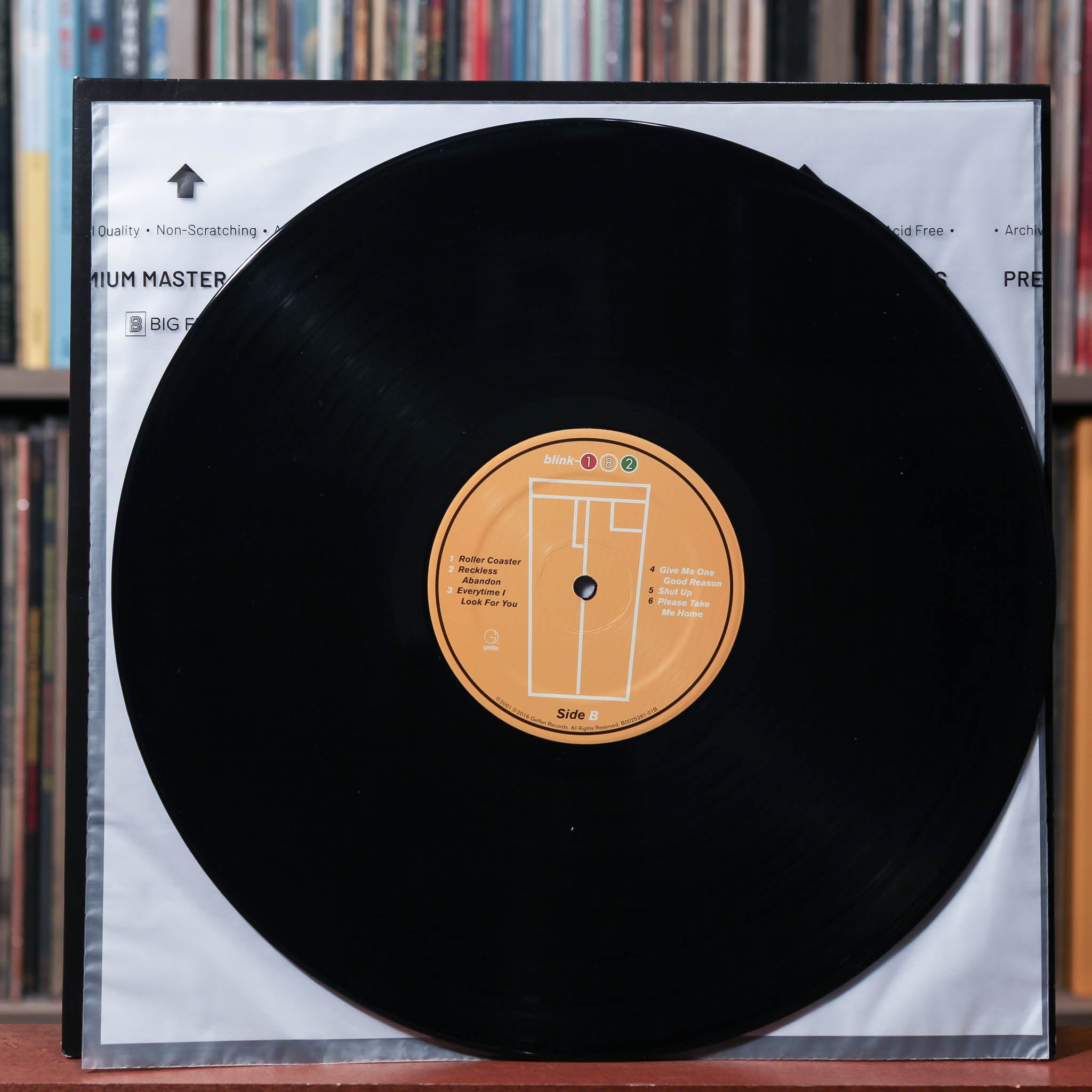 Blink-182 - Take Off Your Pants And Jacket - 2016 Geffen Records, NM/E