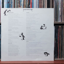 Load image into Gallery viewer, Fleetwood Mac - Fleetwood Mac - W/ INSERT 1975 Reprise Records, VG/VG

