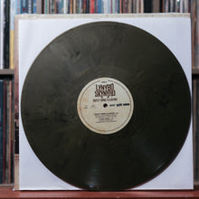 Load image into Gallery viewer, Lynyrd Skynyrd - Sweet Home Alabama - 2LP IN SHRINK W/ HYPE GOLD &amp; BLACK 2021 Rockpalast, NM/NM
