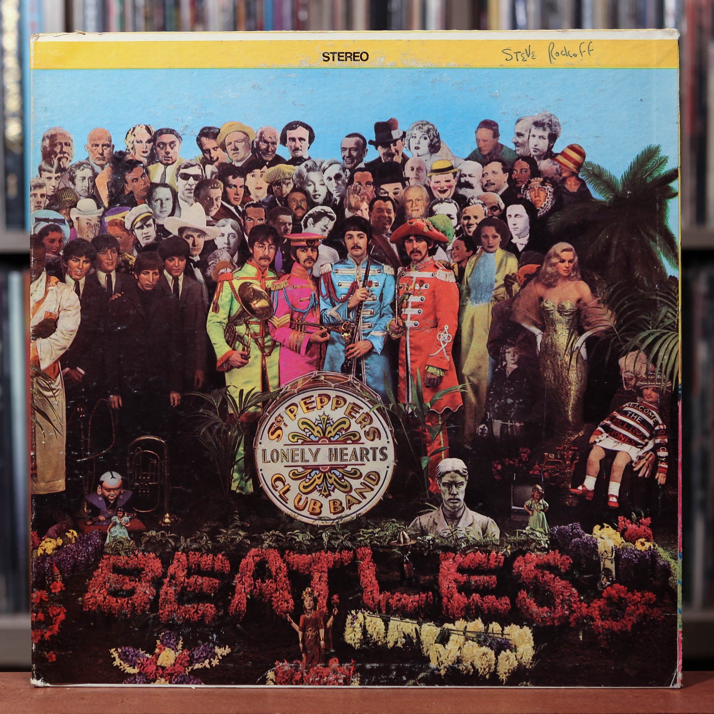The Beatles - Sgt. Pepper's Lonely Hearts Club Band - Scranton - 1968 Capitol, VG+/VG w/Cutouts